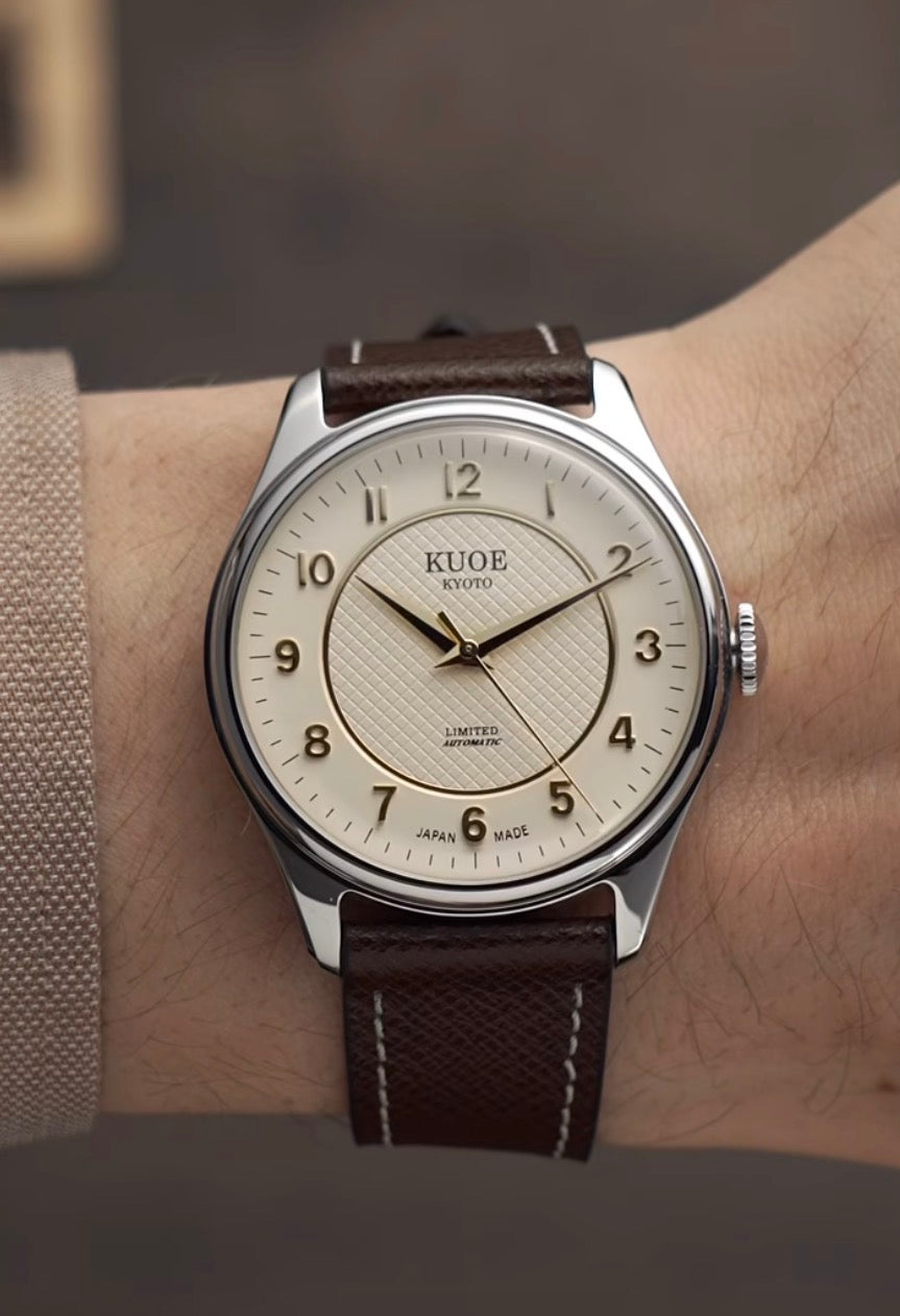 KUOE New York Limited Edition detail